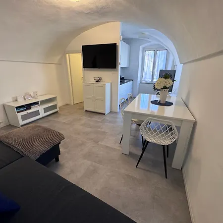 La Casa Di Carlotta Apartment *